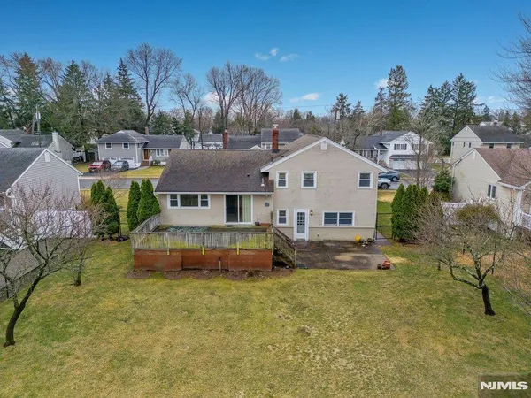 $4,750 | 327 Webster Drive, New Milford, NJ 07646