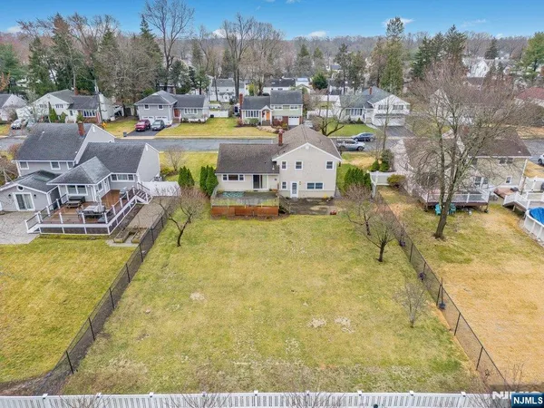 $4,750 | 327 Webster Drive, New Milford, NJ 07646