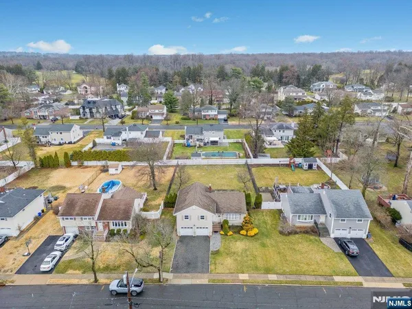 $4,750 | 327 Webster Drive, New Milford, NJ 07646