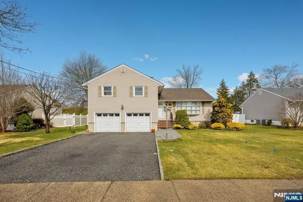 $4,750 | 327 Webster Drive, New Milford, NJ 07646