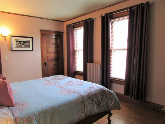 $1,675 | 1611 1/2 Hammond Avenue, Superior, WI 54880