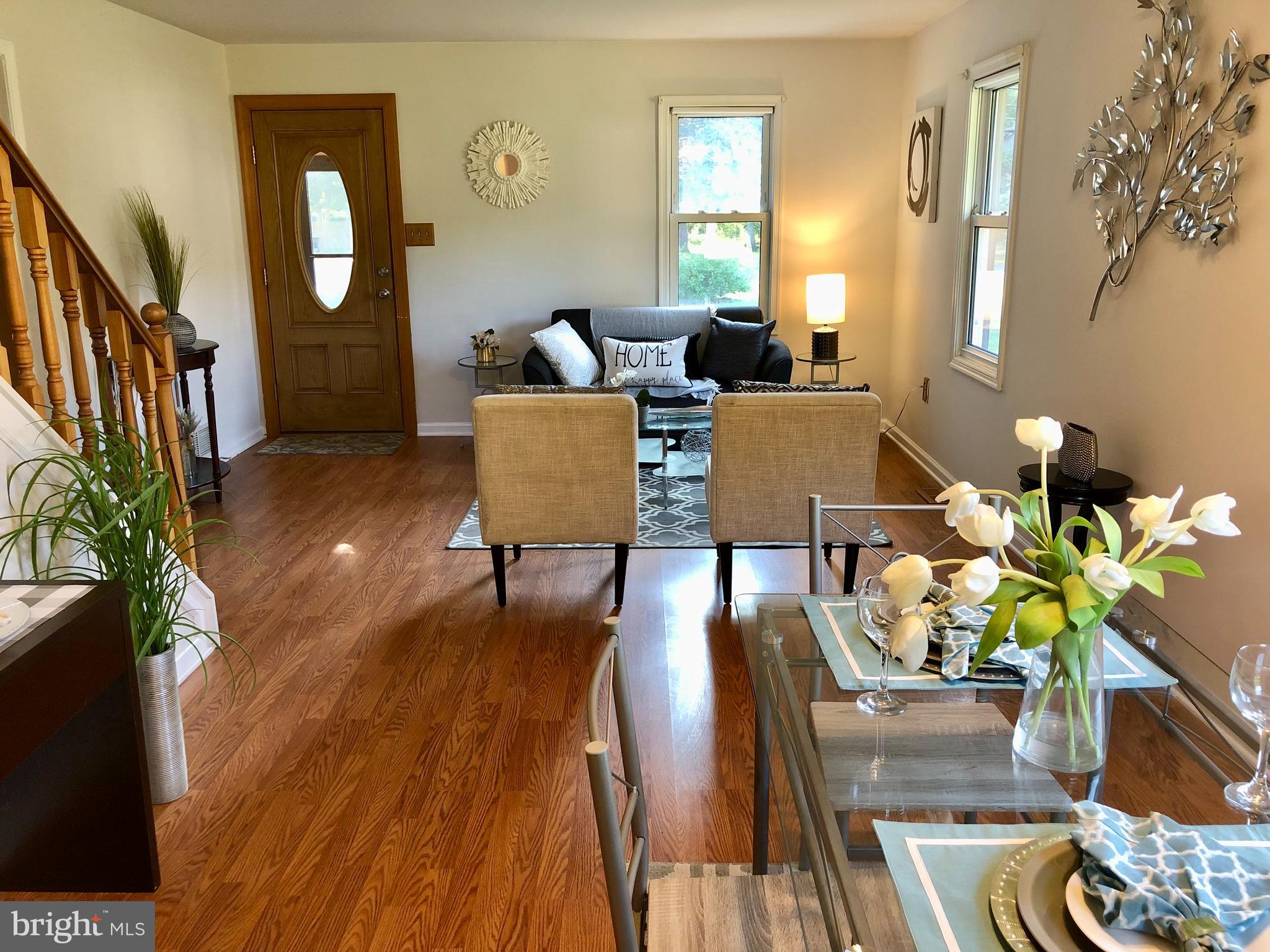 1740 Janvier Road Williamstown, NJ 08094 - Photo 3 of 25 Living/Dining Rooms