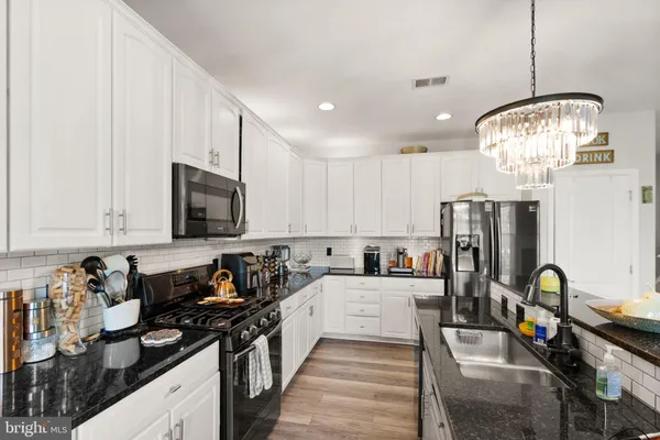 $4,200 | 43272 Baltusrol Terrace, Ashburn, VA 20147