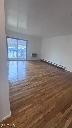 $1,750 | 369 Washington Avenue, Unit E7, Victory Gardens, NJ 07801