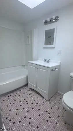 $1,750 | 369 Washington Avenue, Unit E7, Victory Gardens, NJ 07801