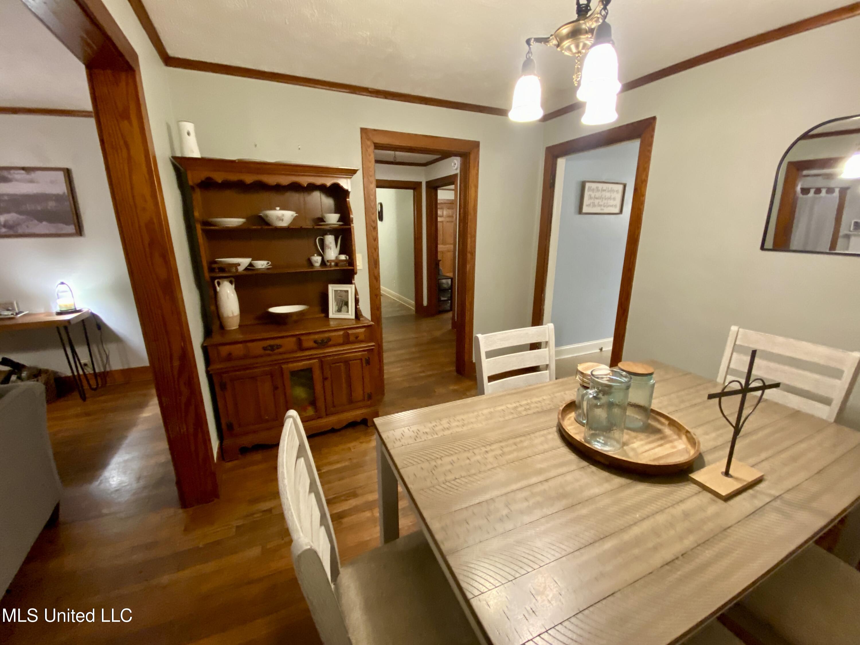 403 North Van Buren Street Carthage, MS 39051 - Photo 12 of 43 IMG_1572