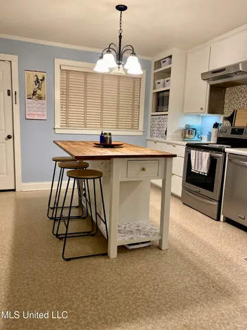 $159,900 | 403 North Van Buren Street, Carthage, MS 39051