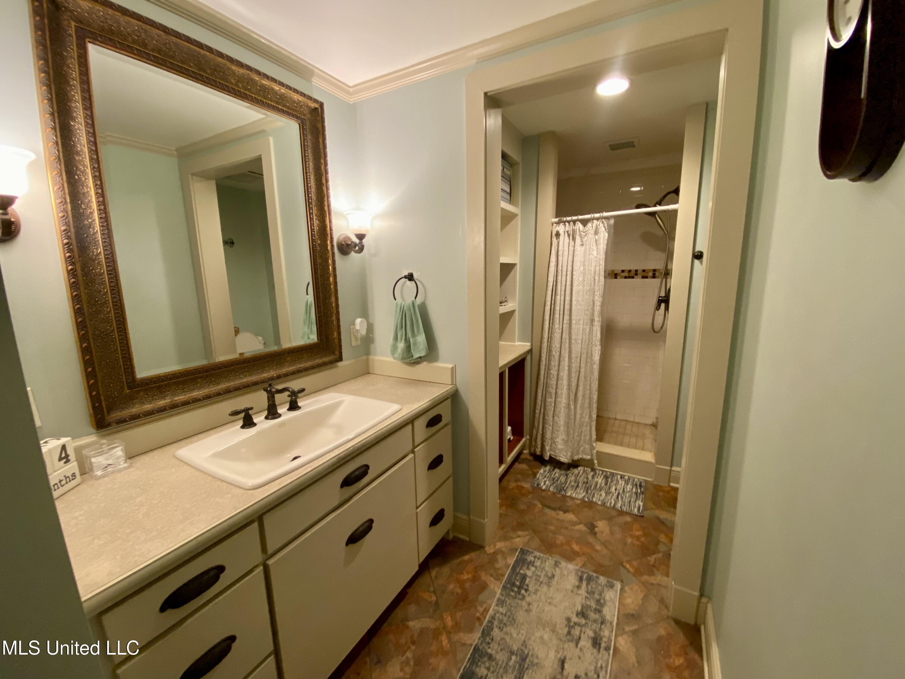 403 North Van Buren Street Carthage, MS 39051 - Photo 26 of 43 IMG_1566