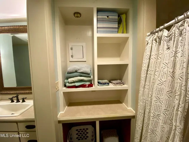 $159,900 | 403 North Van Buren Street, Carthage, MS 39051