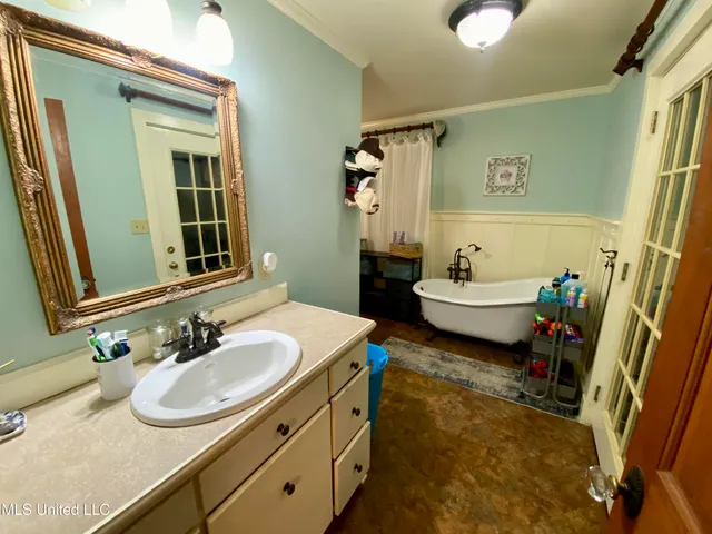 $159,900 | 403 North Van Buren Street, Carthage, MS 39051