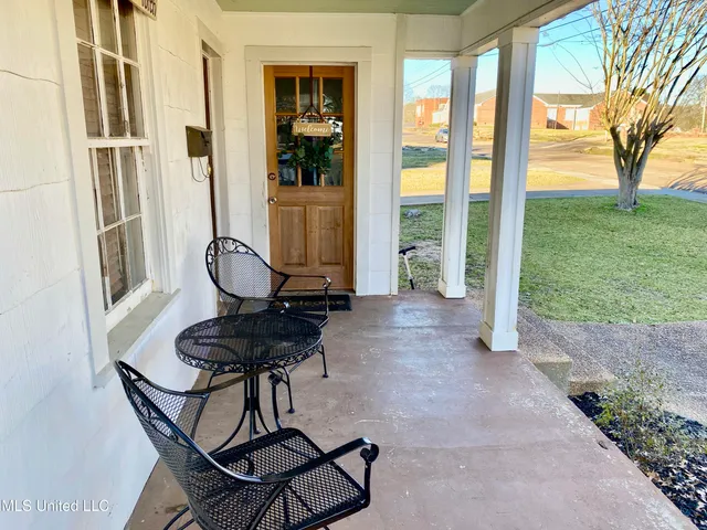 $159,900 | 403 North Van Buren Street, Carthage, MS 39051