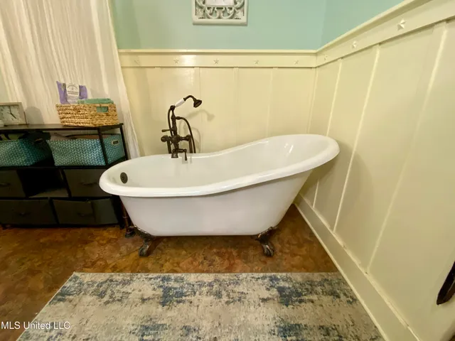 $159,900 | 403 North Van Buren Street, Carthage, MS 39051