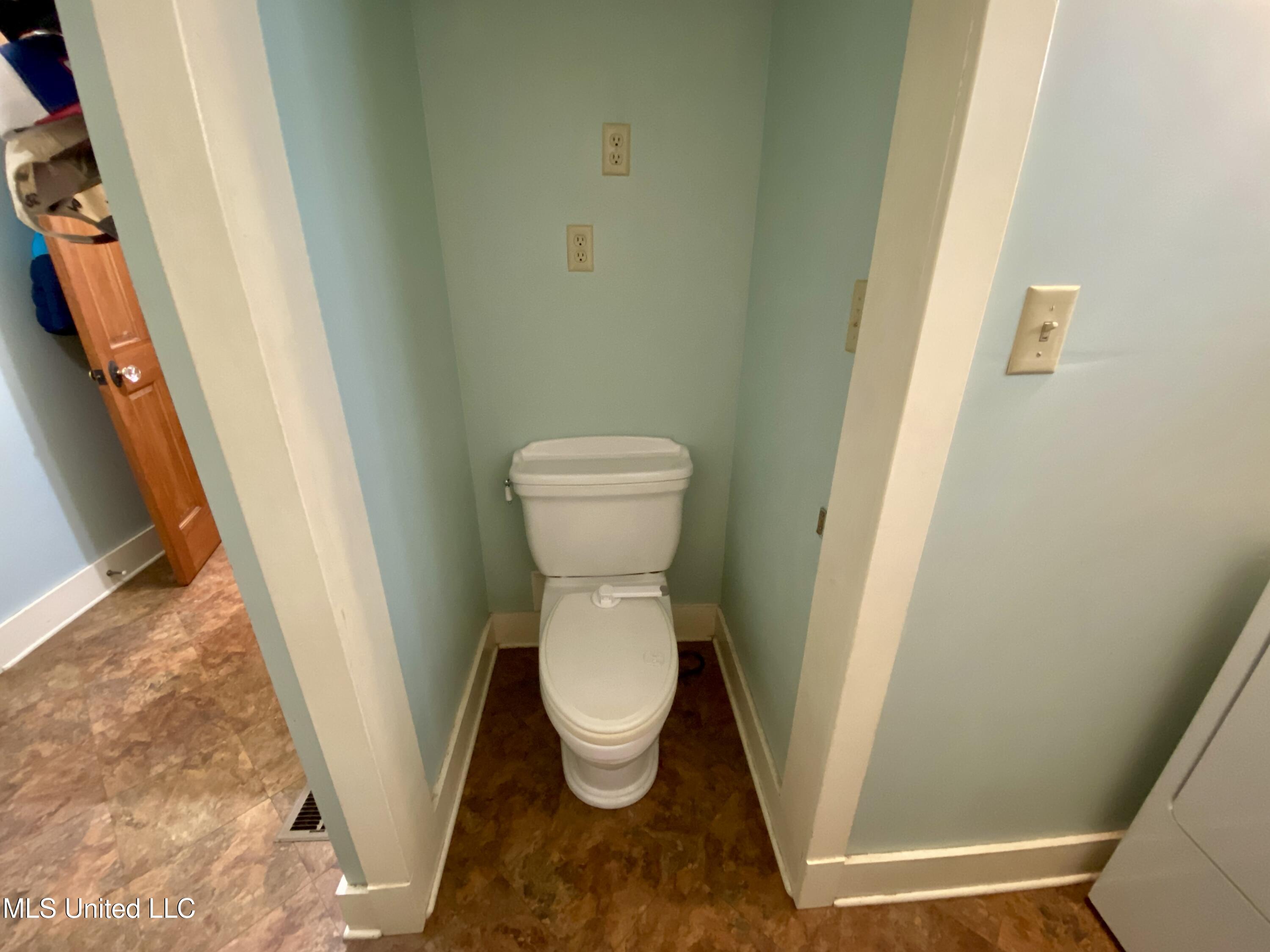 403 North Van Buren Street Carthage, MS 39051 - Photo 34 of 43 IMG_1579