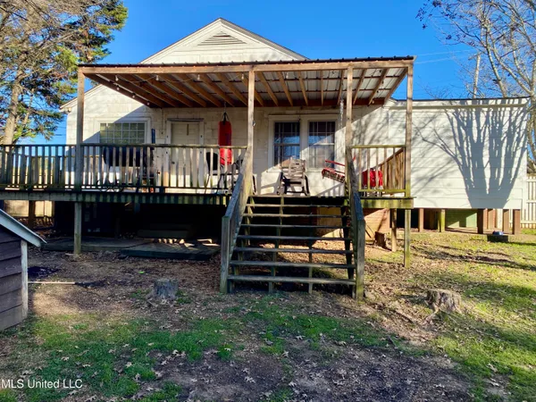 $159,900 | 403 North Van Buren Street, Carthage, MS 39051