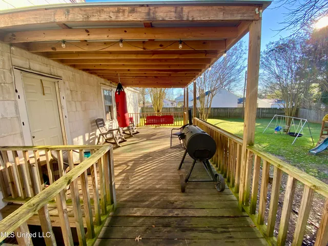 $159,900 | 403 North Van Buren Street, Carthage, MS 39051