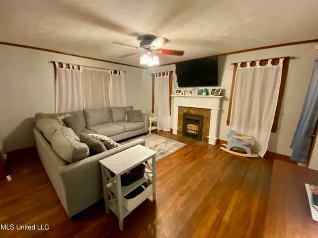 $159,900 | 403 North Van Buren Street, Carthage, MS 39051