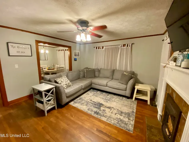 $159,900 | 403 North Van Buren Street, Carthage, MS 39051