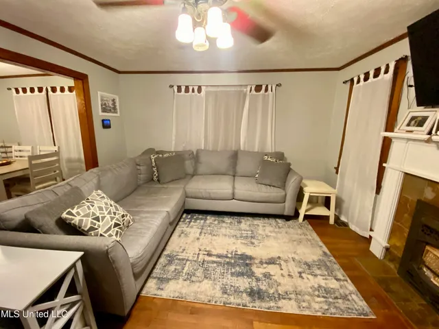 $159,900 | 403 North Van Buren Street, Carthage, MS 39051