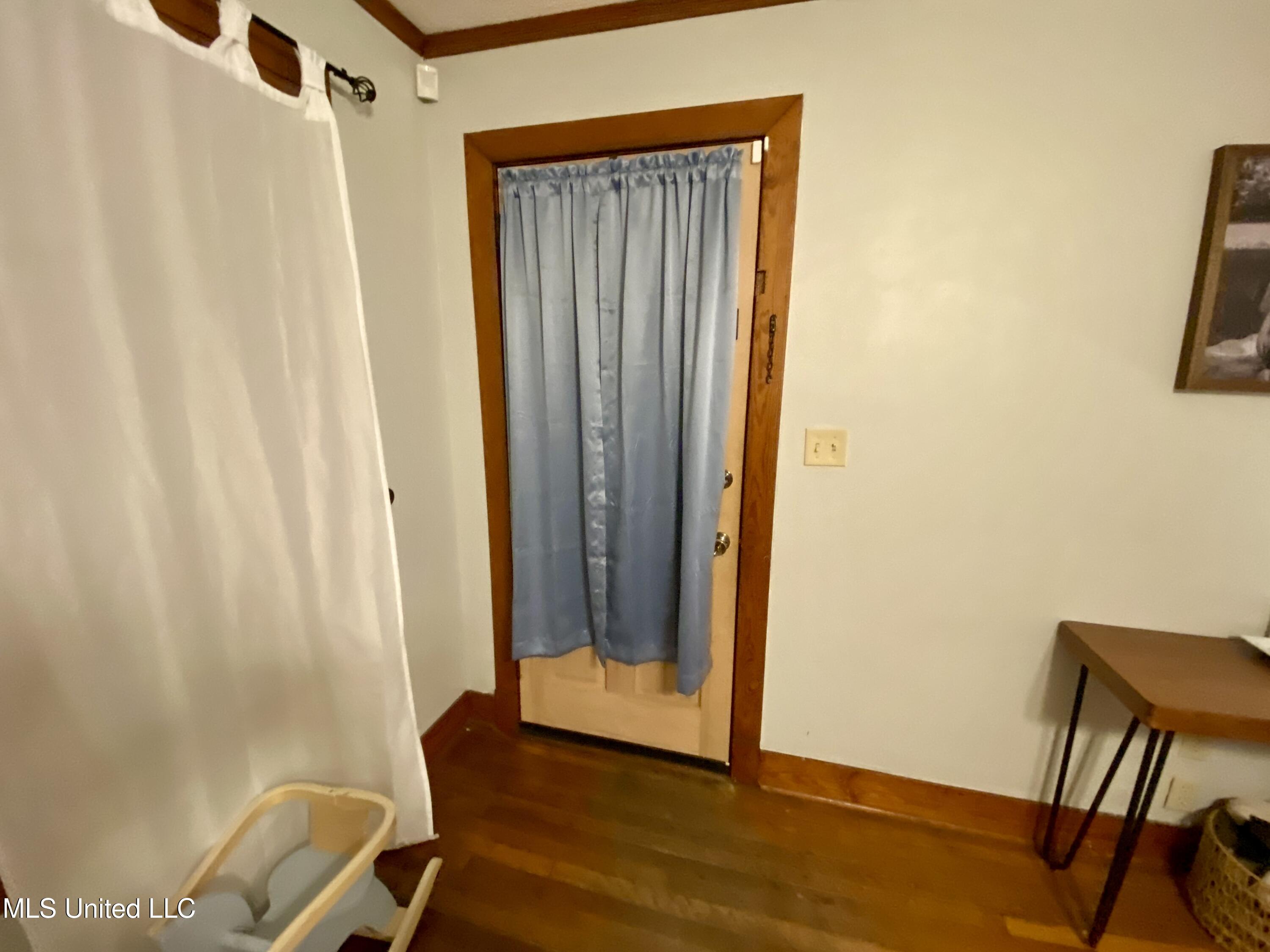 403 North Van Buren Street Carthage, MS 39051 - Photo 8 of 43 IMG_1586