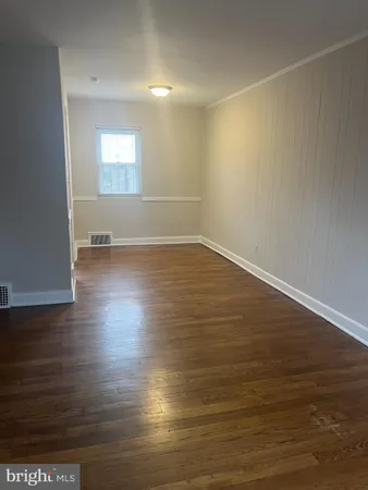 $2,595 | 409 Laverne Avenue, Alexandria, VA 22305