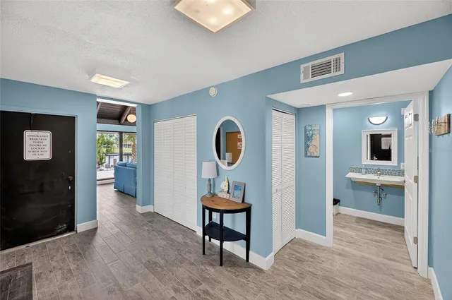 a view of a garden and yard