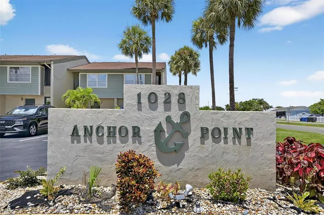 $298,500 | 1028 Apollo Beach Boulevard, Unit 114, Apollo Beach, FL 33572