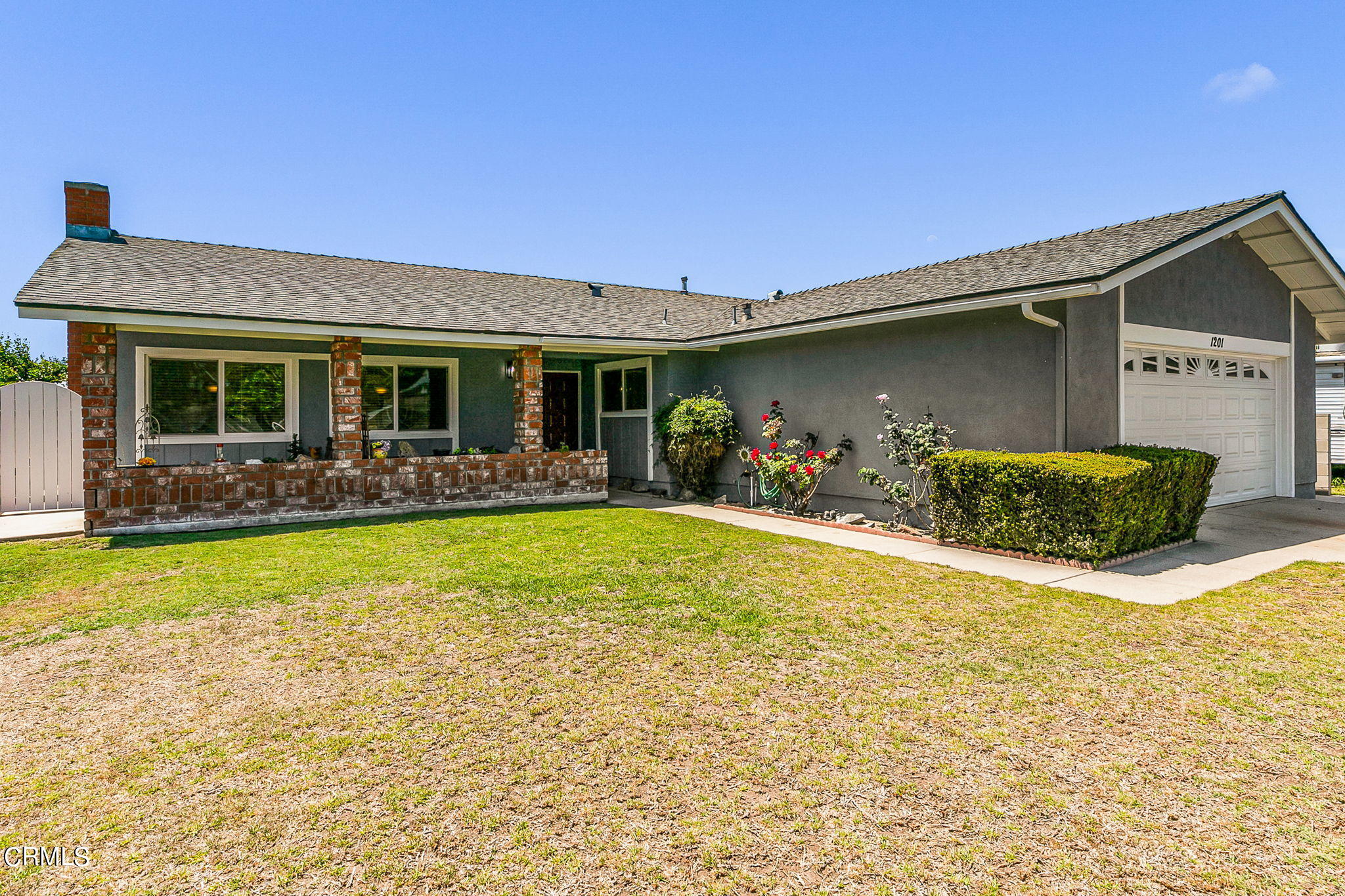 1201 Astoria Place Oxnard, CA 93030 - Photo 2 of 25 Front View