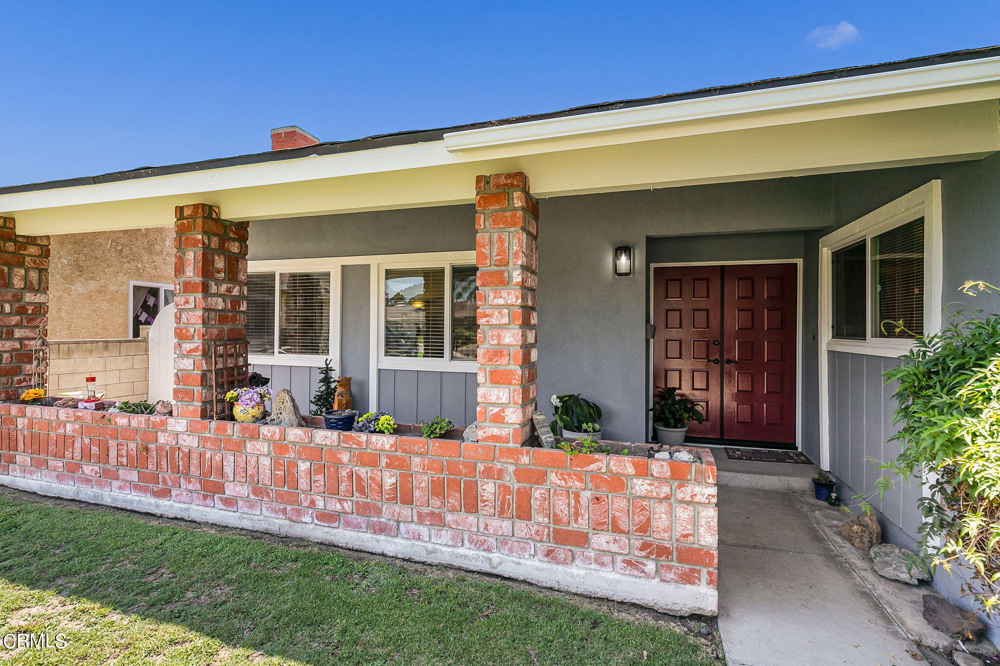 1201 Astoria Place Oxnard, CA 93030 - Photo 4 of 25 Front Porch