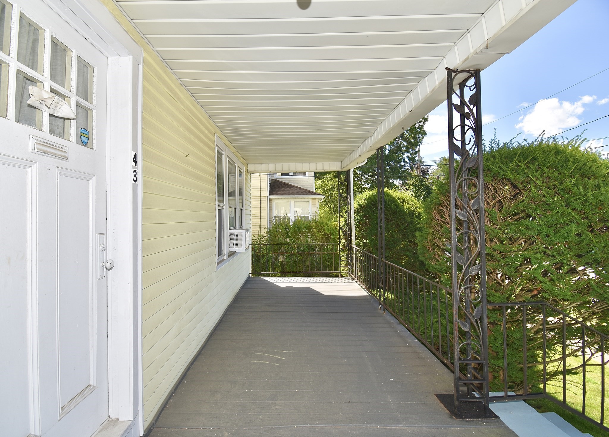 43-45 Gold Street Springfield, MA 01107 - Photo 18 of 24 Gallery Image 18