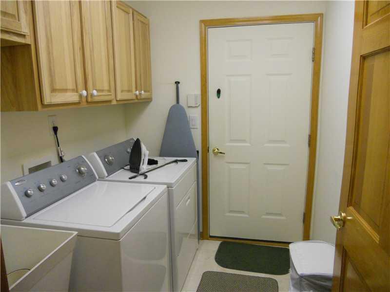 8103 Mathews Road Indianapolis, IN 46259 - Photo 14 of 17 Gallery Image 14