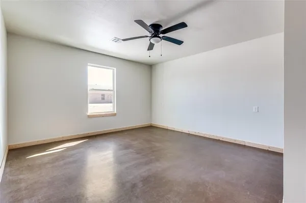 $1,275 | 19029 Cabo Way, Unit 19035, Thackerville, OK 73459