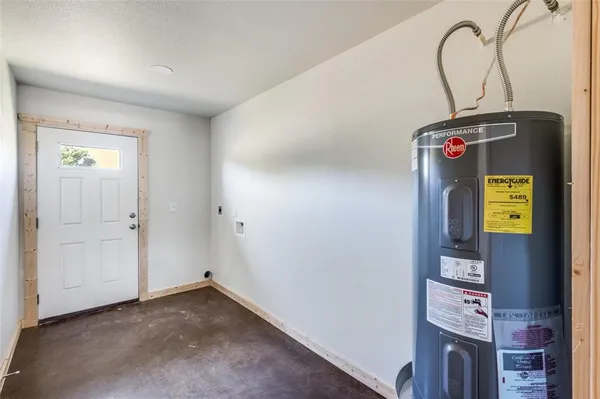 $1,275 | 19029 Cabo Way, Unit 19035, Thackerville, OK 73459