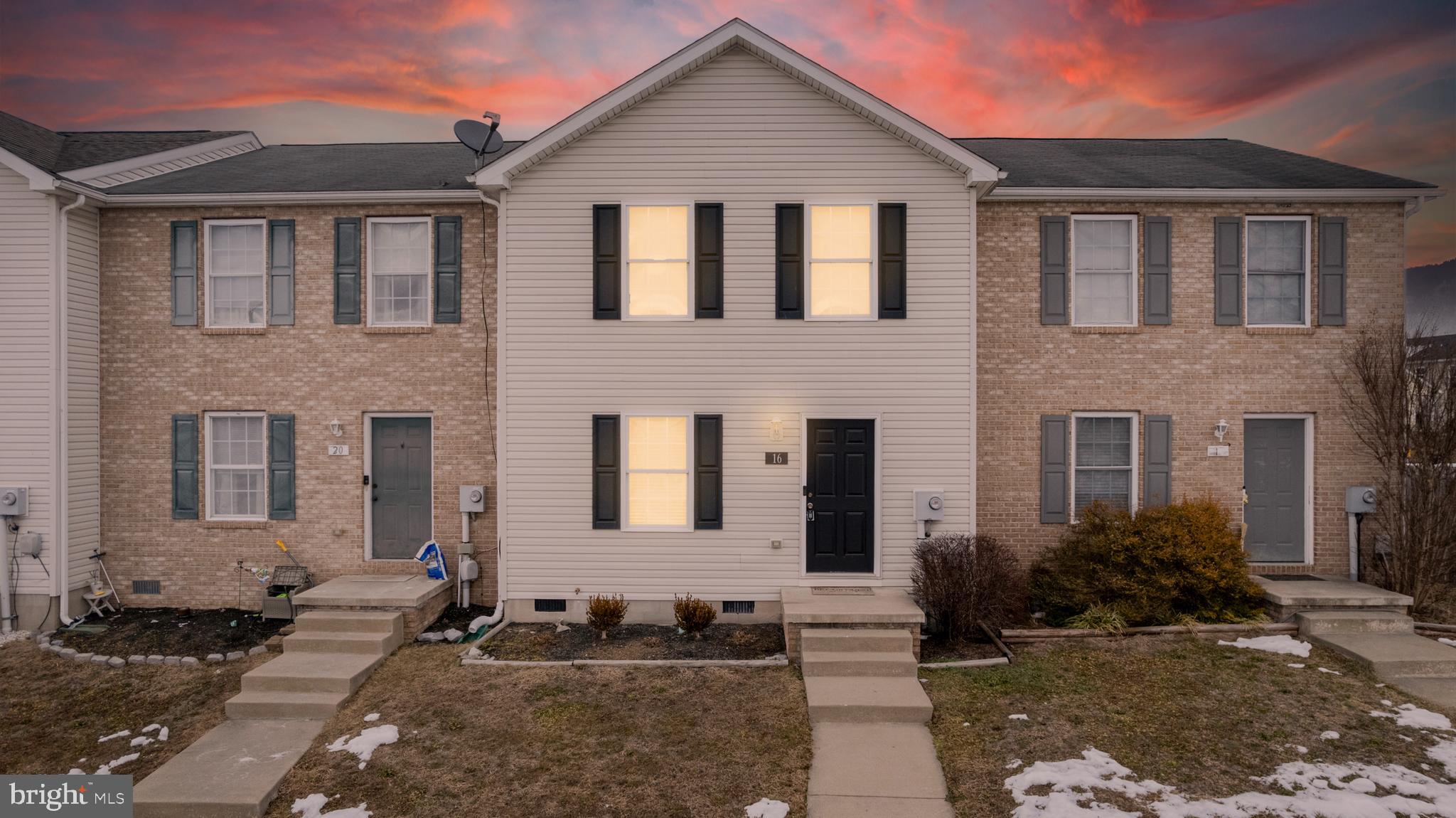 16 Chalk Lane Inwood, WV 25428 - Photo 2 of 19