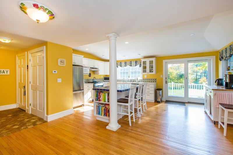 261 Foreside Road Falmouth, ME 04105 - Photo 3 of 35 Photo