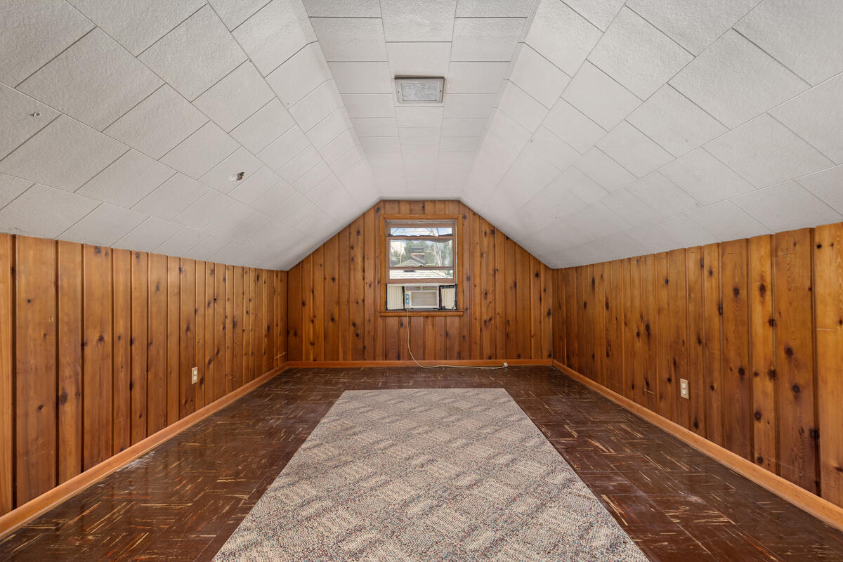 2519 Woodward Avenue Southwest Wyoming, MI 49509 - Photo 13 of 24 2519-Woodward_011