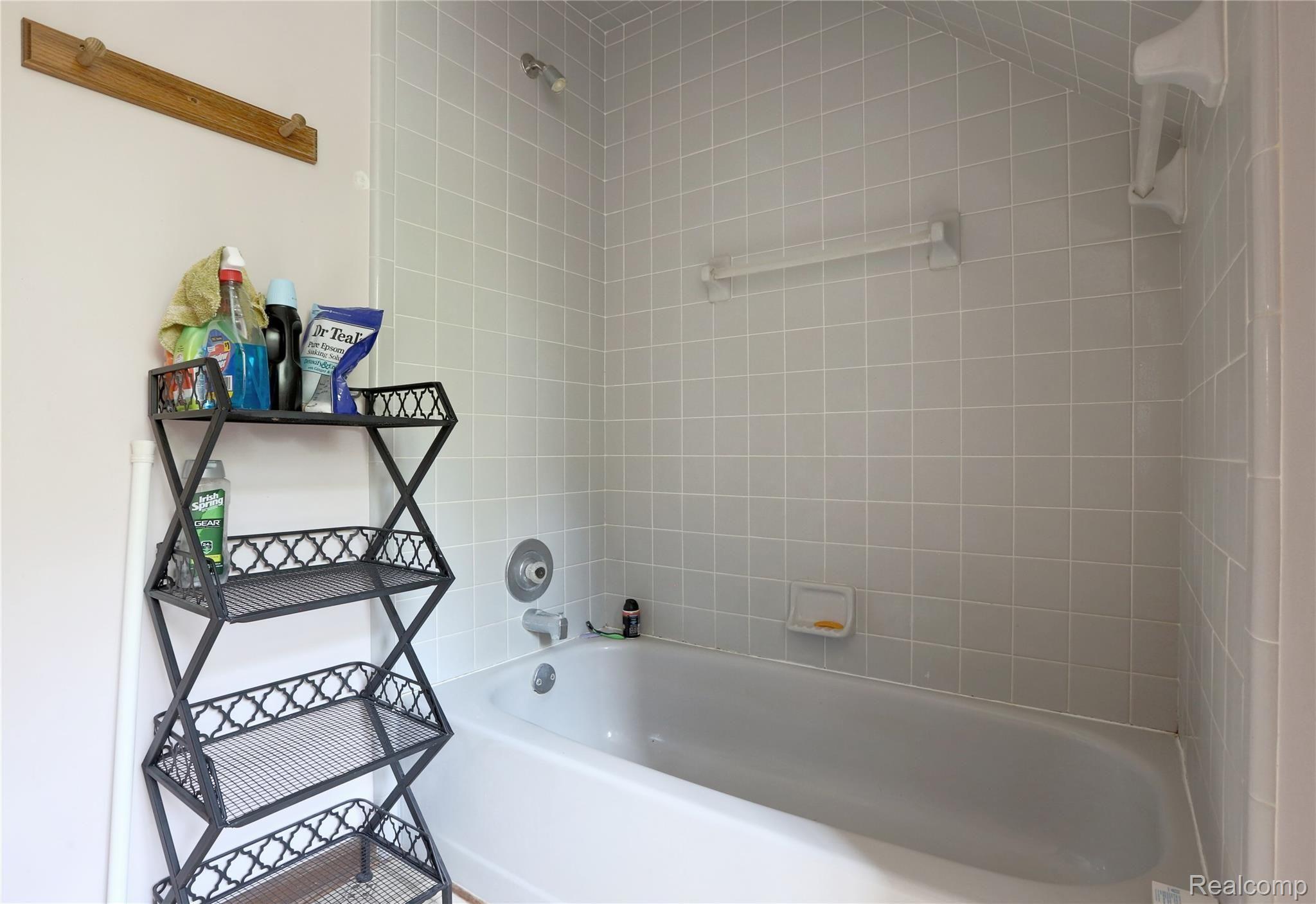 306 East Gates Street Romeo, MI 48065 - Photo 13 of 19 0I0A5143.jpeg