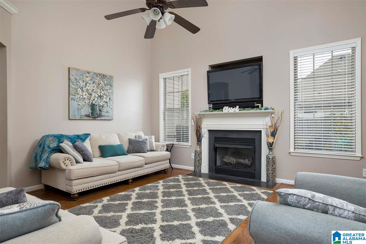 121 Rushton Lane Calera, AL 35040 - Photo 3 of 30