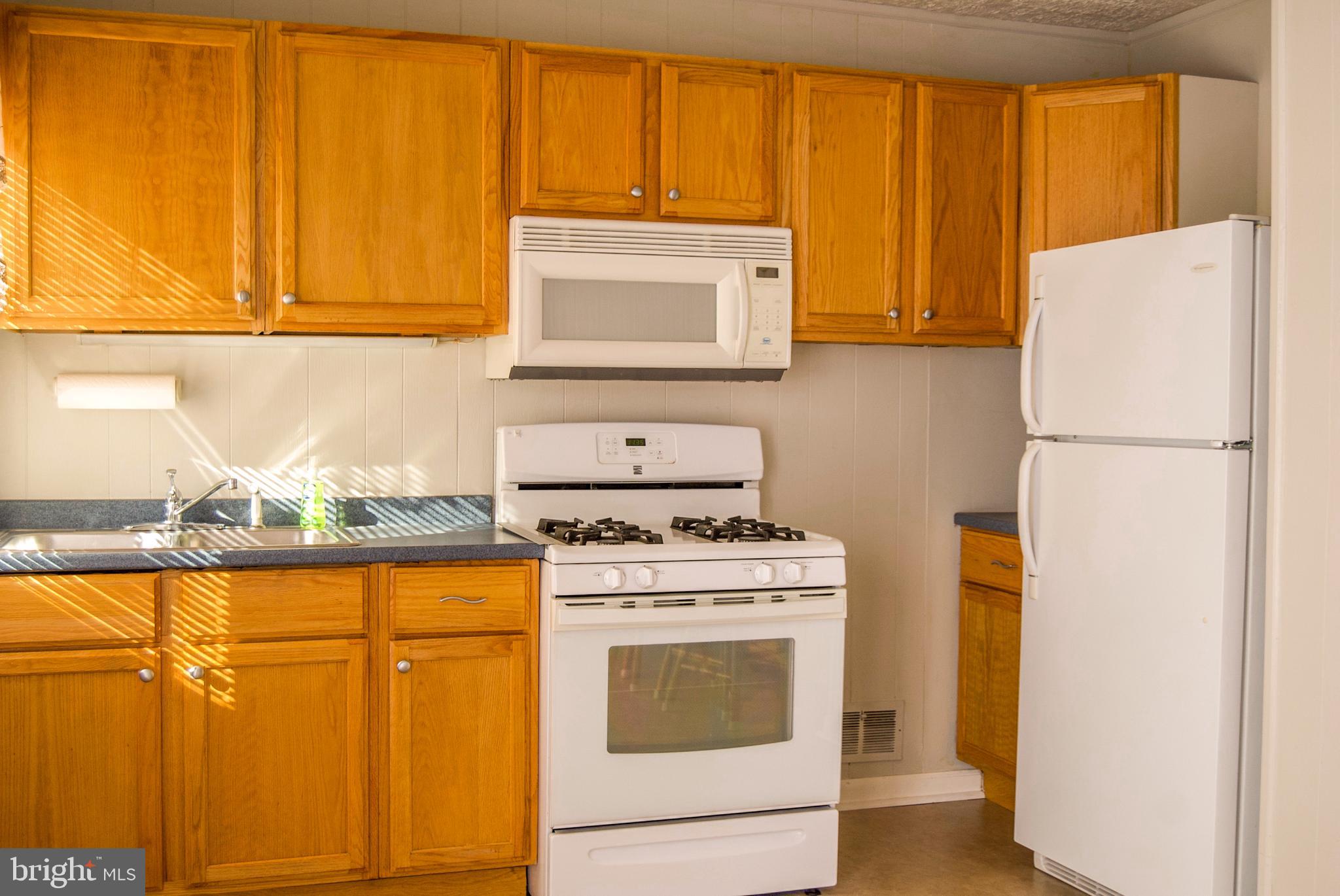 8009 Gray Haven Road Baltimore, MD 21222 - Photo 4 of 22 Gallery Image 4