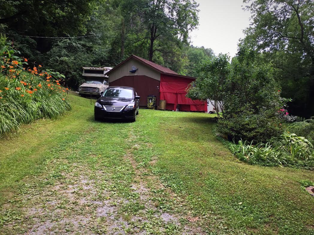 494 Rock Quarry Road Soddy Daisy, TN 37379 - Photo 3 of 11 garage - outhouse
