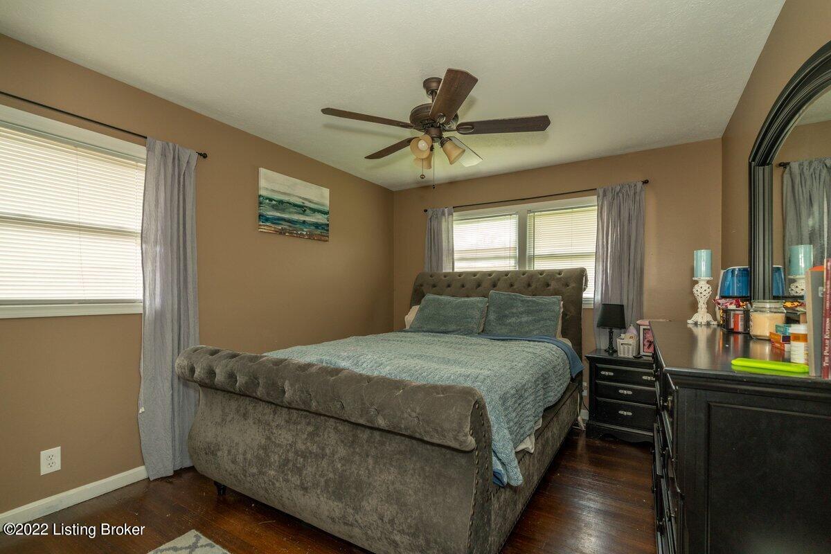 5503 Mcdeane Road Louisville, KY 40216 - Photo 10 of 28 Primary