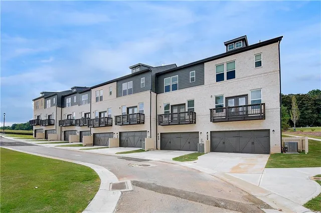 $359,993 | 311 Daybreak Lane, Newnan, GA 30265