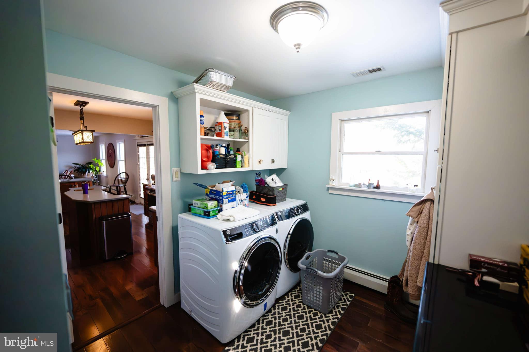 16 Old Red Lion Road Southampton, NJ 08088 - Photo 32 of 56 a room with furniture and a window
