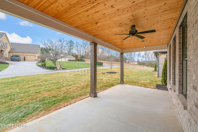 $750,000 | 204 Goldcrest Drive, Vonore, TN 37885