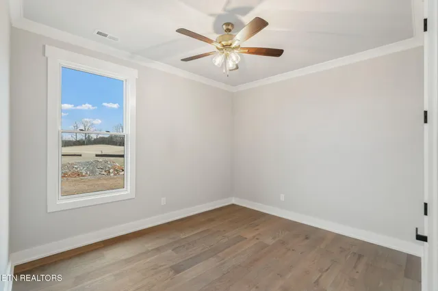 $750,000 | 204 Goldcrest Drive, Vonore, TN 37885