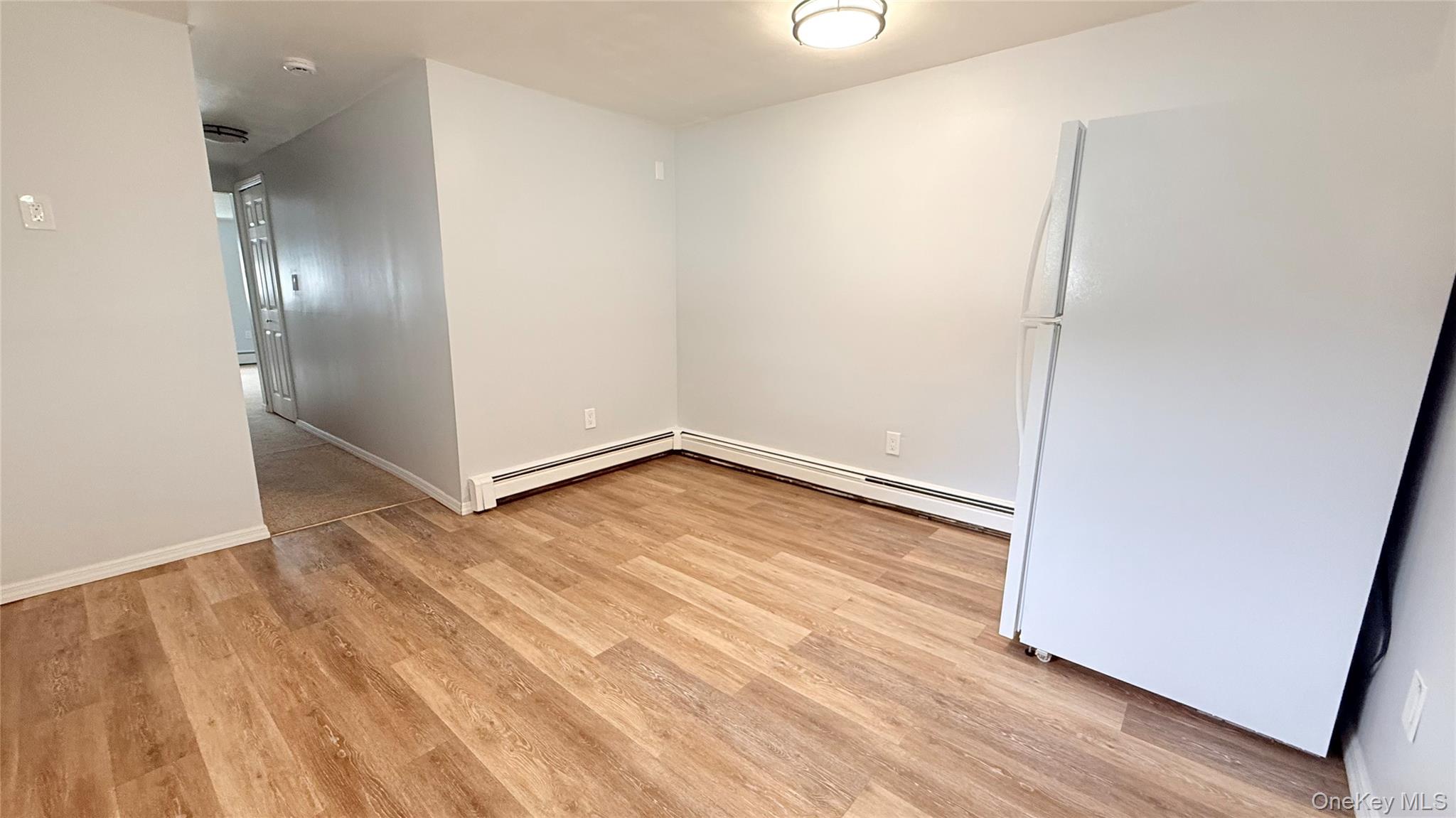 95 Stephen Road Bayport, NY 11705 - Photo 6 of 16 Eat-in Kitchen