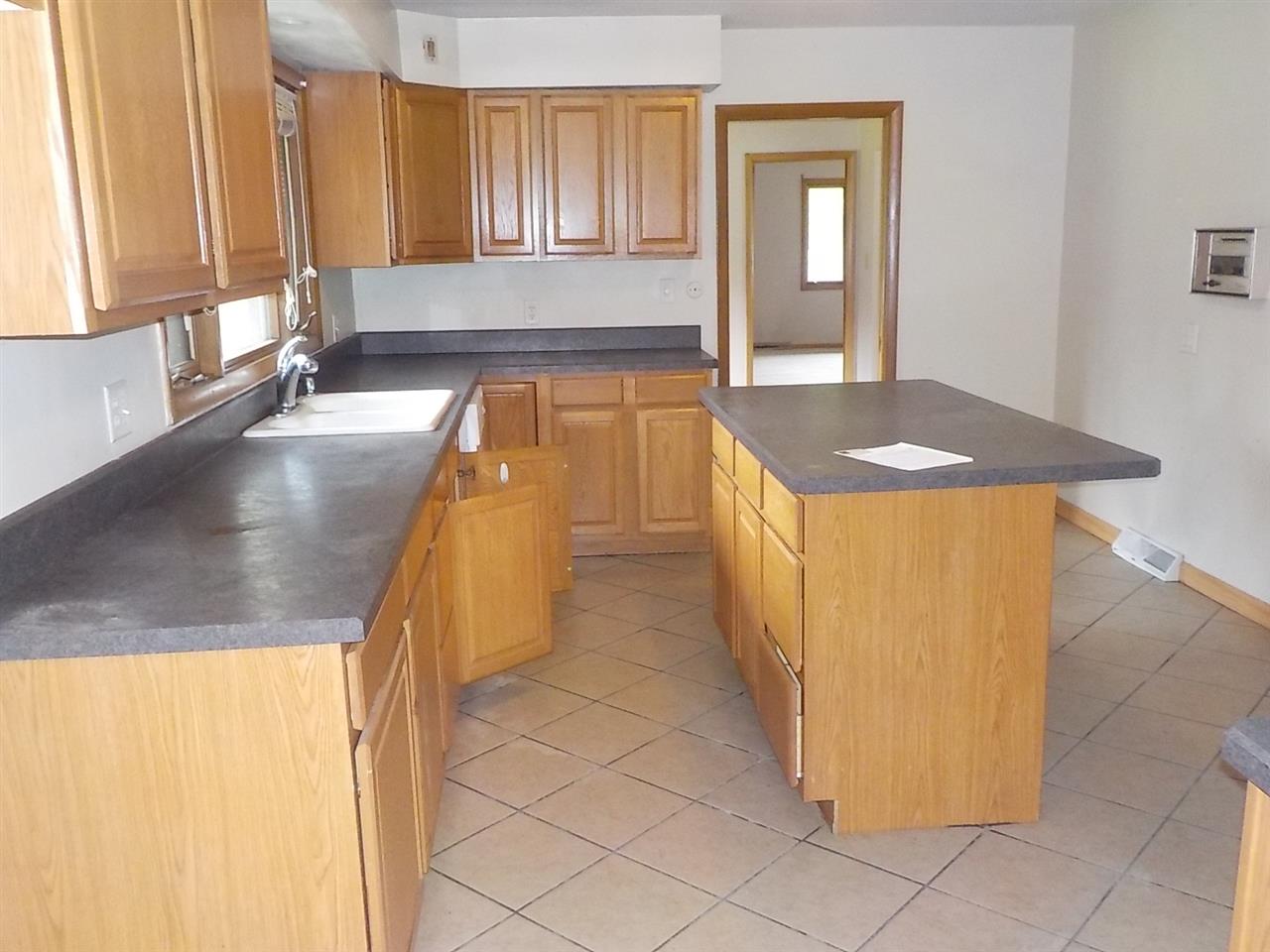 2119 Halsted Road Rockford, IL 61103 - Photo 2 of 16 Gallery Image 2
