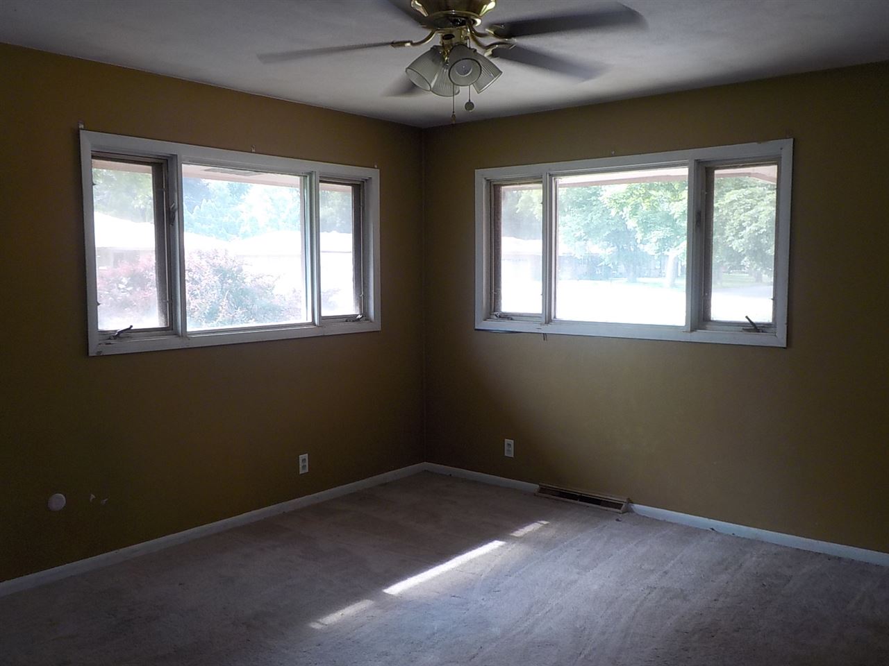 2119 Halsted Road Rockford, IL 61103 - Photo 10 of 16 Gallery Image 10