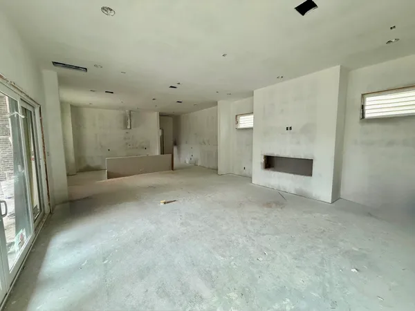 $2,599,900 | 1002 East 6 1/2 Street, Houston, TX 77009