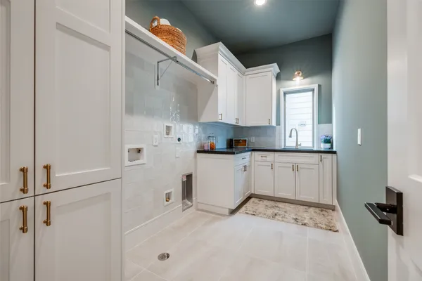 $2,599,900 | 1002 East 6 1/2 Street, Houston, TX 77009