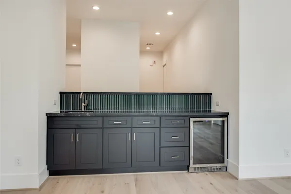 $2,599,900 | 1002 East 6 1/2 Street, Houston, TX 77009